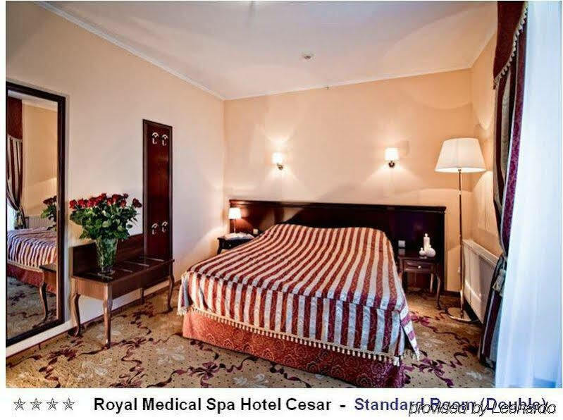 Отель Royal Medical Cezar Трускавец Экстерьер фото